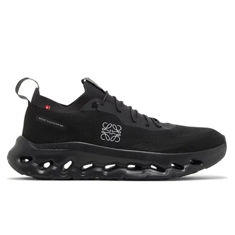 LOEWE x OnCloudtilt All black