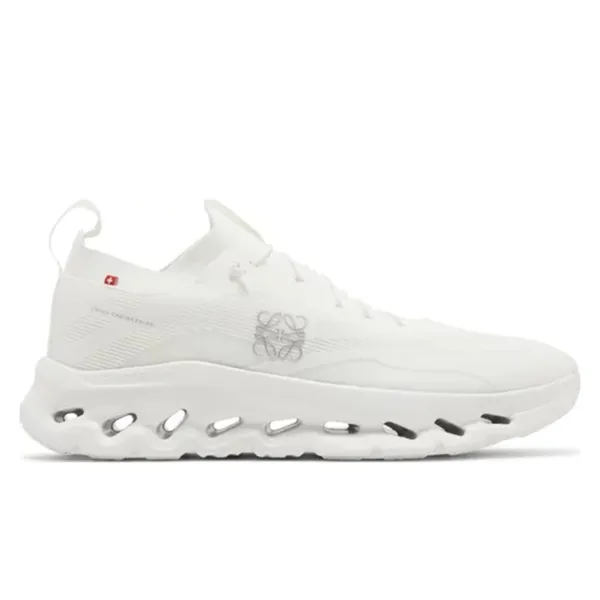 LOEWE x OnCloudtilt All White